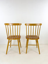 Afbeelding in Gallery-weergave laden, 2 Spijlen Stoelen
