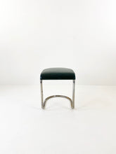 Afbeelding in Gallery-weergave laden, Groen Leren Krukje

