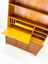 Afbeelding in Gallery-weergave laden, Teakhouten Wandkast
