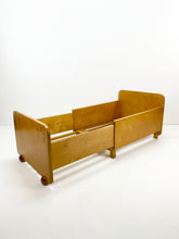 Afbeelding in Gallery-weergave laden, Uitschuifbaar Vintage Kinderbed
