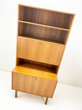 Afbeelding in Gallery-weergave laden, Scandinavische Wandkast / Barkast
