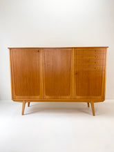 Afbeelding in Gallery-weergave laden, Teak Highboard

