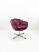 Afbeelding in Gallery-weergave laden, Vintage Bordeaux Gekleurde Draaifauteuil
