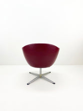 Afbeelding in Gallery-weergave laden, Vintage Bordeaux Gekleurde Draaifauteuil

