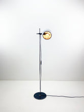 Afbeelding in Gallery-weergave laden, Vintage Witte Hemi Vloerlamp
