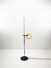 Afbeelding in Gallery-weergave laden, Vintage Witte Hemi Vloerlamp
