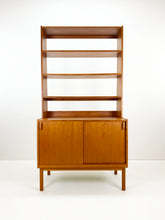 Afbeelding in Gallery-weergave laden, Teak WandKast, Bertil Fridhagen 'Variett'
