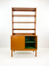 Afbeelding in Gallery-weergave laden, Teak WandKast, Bertil Fridhagen 'Variett'
