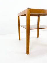 Afbeelding in Gallery-weergave laden, Berken Bijzetttafel
