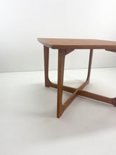 Afbeelding in Gallery-weergave laden, Teak Salon tafel
