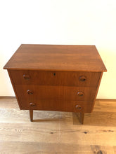 Afbeelding in Gallery-weergave laden, Ladekast
