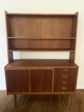 Afbeelding in Gallery-weergave laden, Wandkast
