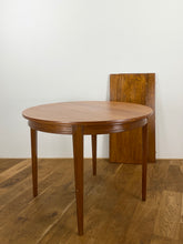 Afbeelding in Gallery-weergave laden, Ronde Tafel

