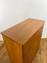 Afbeelding in Gallery-weergave laden, Hoge Ladekast

