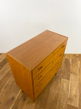 Afbeelding in Gallery-weergave laden, Ladekast
