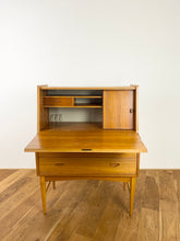 Afbeelding in Gallery-weergave laden, Dressoir
