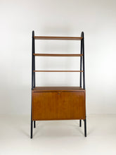 Afbeelding in Gallery-weergave laden, Wandkast
