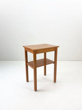 Afbeelding in Gallery-weergave laden, Klein Bijzettafel / Plantentafel
