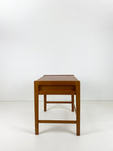 Afbeelding in Gallery-weergave laden, Bijzettafel Met Lade
