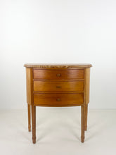 Afbeelding in Gallery-weergave laden, Kastje 1930's
