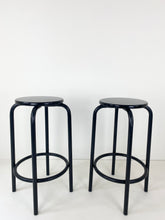 Afbeelding in Gallery-weergave laden, Barstoelen

