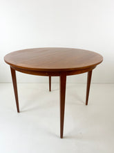 Afbeelding in Gallery-weergave laden, Eetkamertafel
