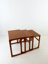Afbeelding in Gallery-weergave laden, Gelsted Denmark Nesting Tables

