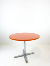 Afbeelding in Gallery-weergave laden, Rond Bijzettafel
